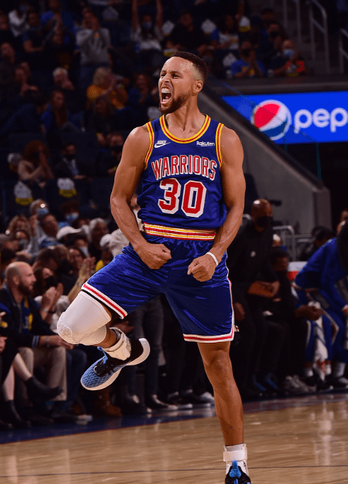 与4结缘，多特5轮欧冠联赛有4轮打入4球，剩下1轮被曼城进4球（多特与数字4有缘：5轮欧冠4场各入4球，另1场被曼城打进4球）