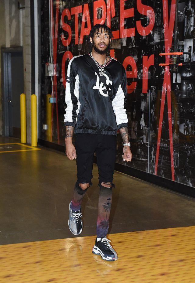 萨索洛vs佛罗伦萨：马蒂奇、皮纳蒙蒂首发，德赫亚、莫伊塞-基恩出战（萨索洛战佛罗伦萨：马蒂奇、皮纳蒙蒂先发，德赫亚与莫伊塞·基恩出场）