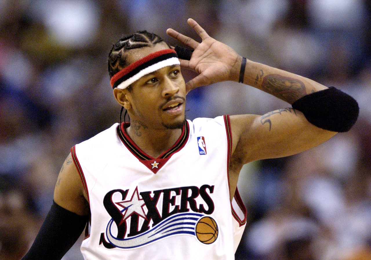 西甲半场：布坎南世界波破门，比利亚雷亚尔暂1-0赫塔菲（西甲半场战报：布坎南轰世界波破门，黄潜比利亚雷亚尔暂1-0领先赫塔菲）