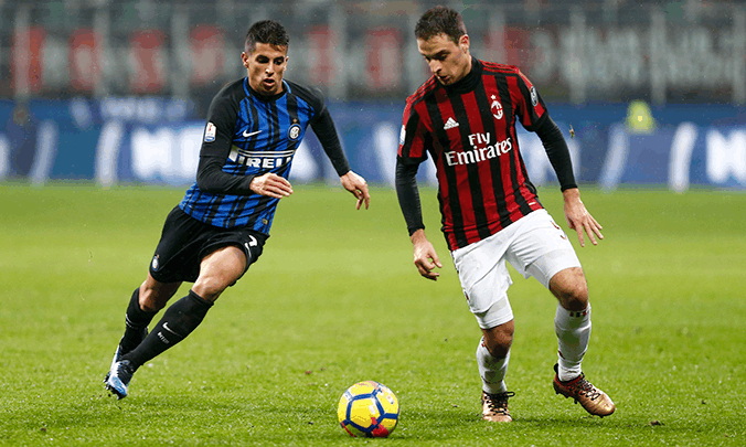 英超官方晒近两年圣诞积分榜：利物浦和阿森纳同分领跑（英超官方公布近两年圣诞积分榜：利物浦与阿森纳并列榜首）