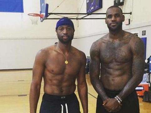 卫报：道曼全家都是阿森纳球迷，因此坚定选择加盟阿森纳青训（卫报：因全家皆为阿森纳拥趸，道曼果断投身阿森纳青训营）