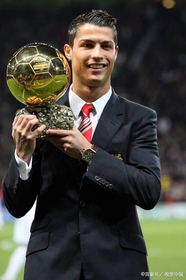 本季欧冠场均创造机会榜：姆巴佩4次，福登3.5次&维尔茨3.4次（欧冠本赛季场均创造机会榜：姆巴佩4.0，福登3.5，维尔茨3.4）