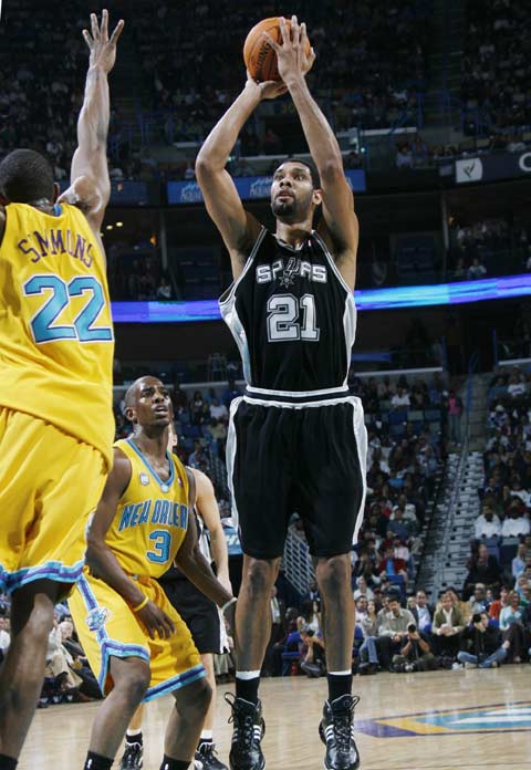 高诗岩突破送击地妙传，展现出色传球技巧（高诗岩突破送出击地妙传，彰显精湛传球技术）