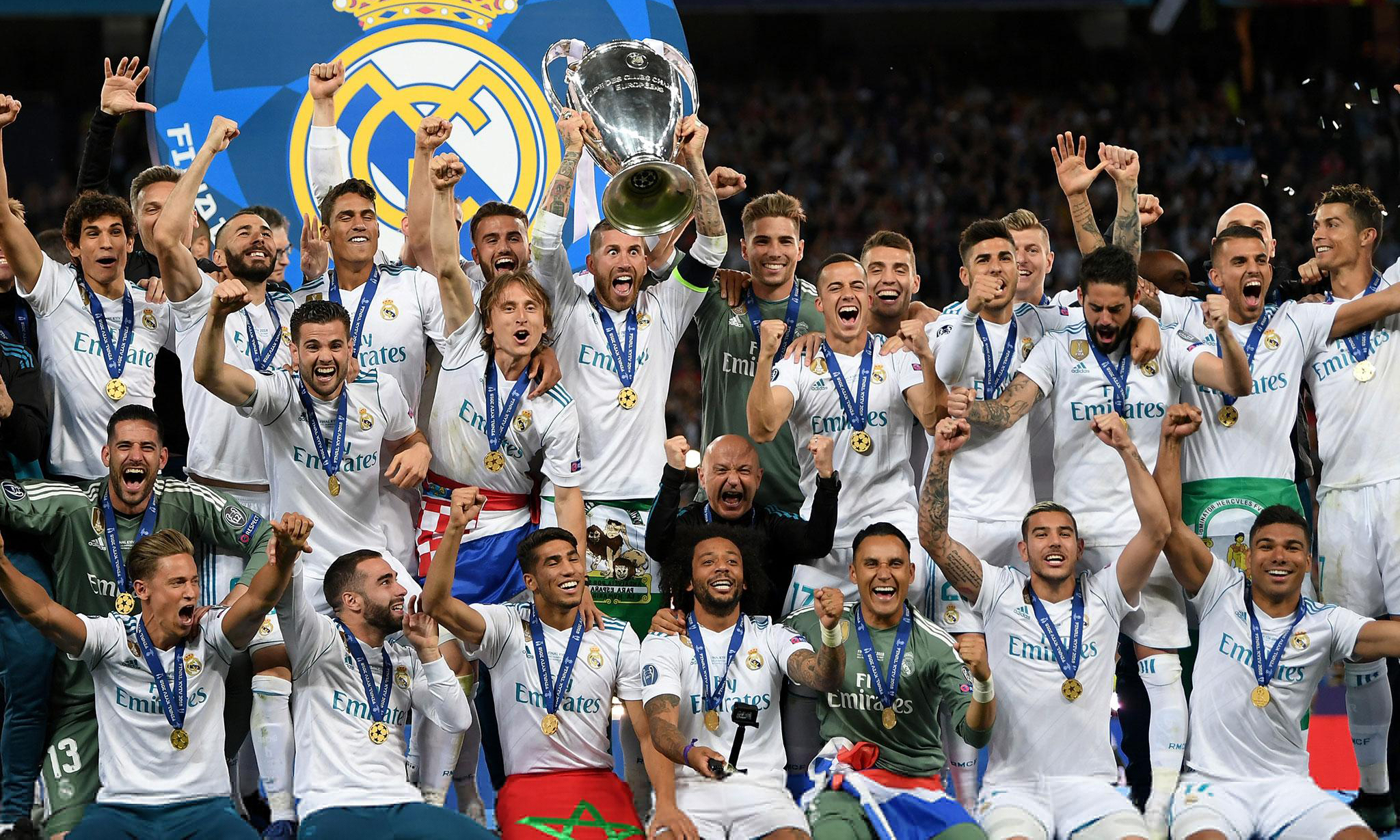 吉达国民总监：伊万-托尼不会在冬窗离开，转会传闻毫无根据（吉达国民总监辟谣：伊万-托尼冬窗留队，转会流言不实）