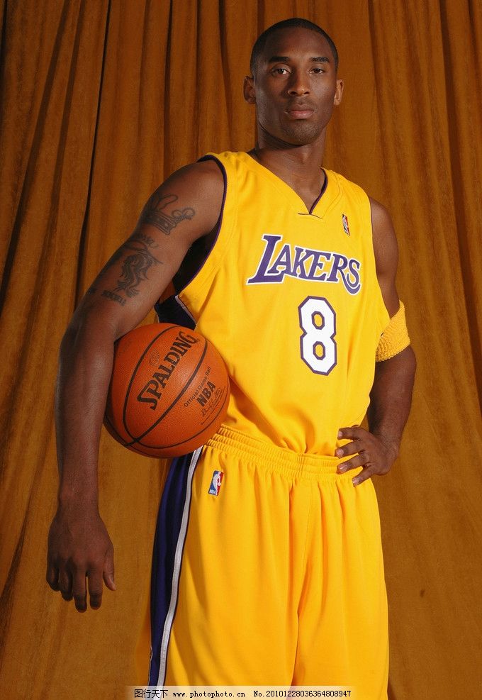 持续发力！萨林杰送长传 胡明轩助张昊上篮将分差拉开到20分以上（火力全开！萨林杰送妙传，胡明轩助张昊上篮，分差扩大至20分以上）