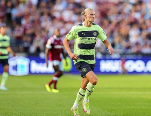 加兰半场高效表现，成为球队关键人物（加兰半场发挥高效，扮演球队关键角色）