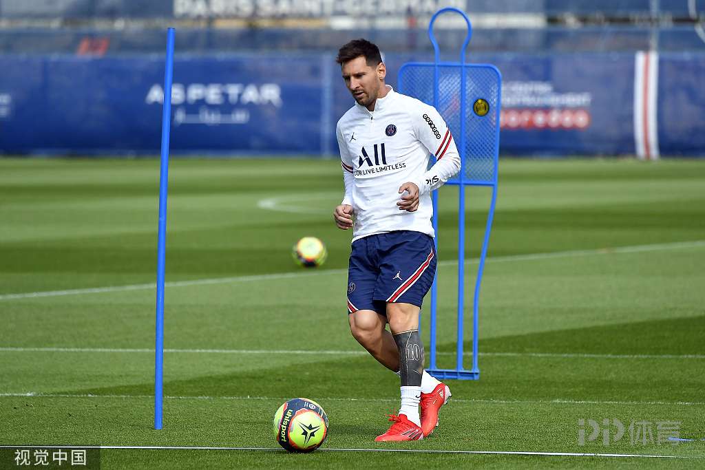 穆勒：维尔茨若去拜仁可能会更轻松，享受在美职联的冒险感觉（穆勒：维尔茨若加盟拜仁或更轻松，并表示向往美职联的冒险体验）